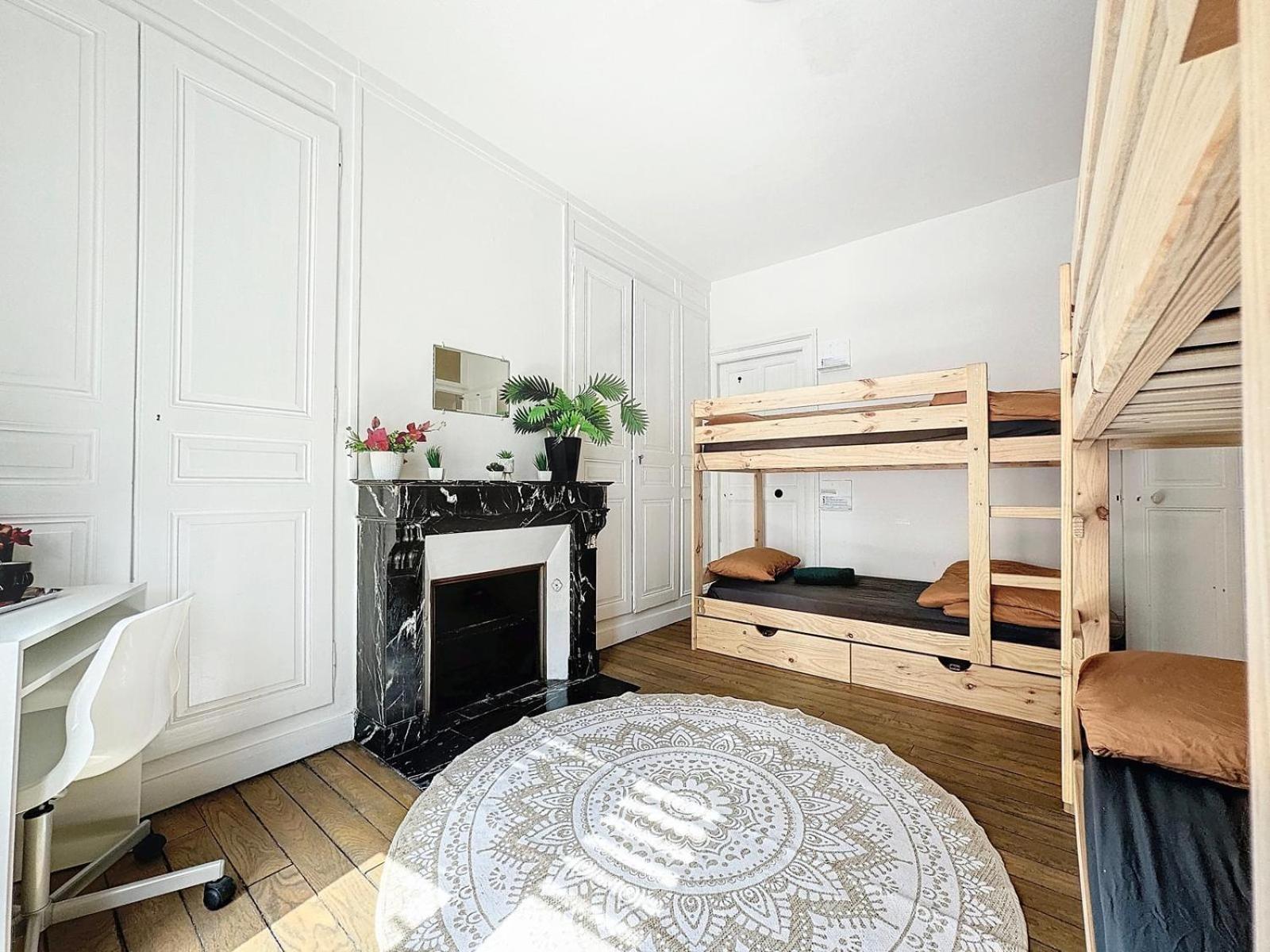 A1 Champagne Residence - 200 M2 14 Personnes 2 Toilets 4 Showers - Hyper Centre - Chalons En Champagne Esterno foto